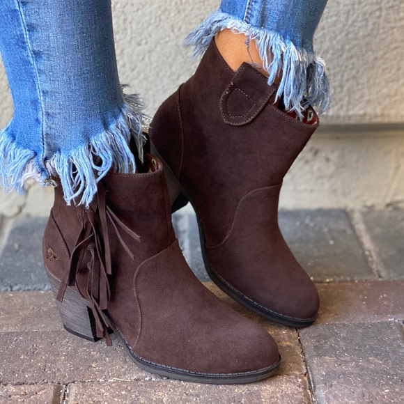 Texas Brown Side Fringe Western Chic Ankle Boots - Picture 10 of 12